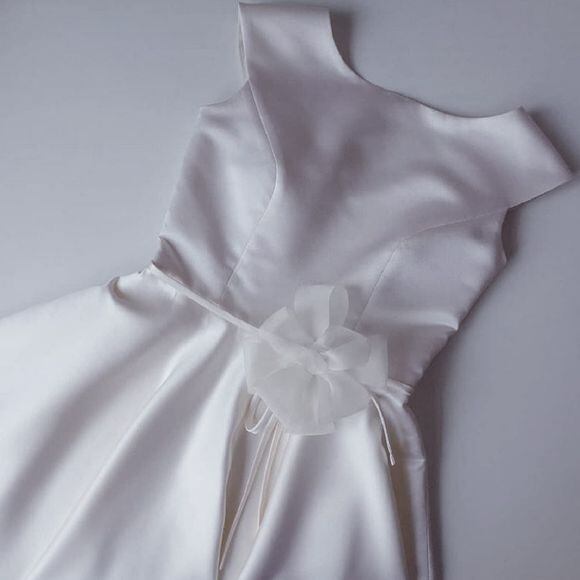 source: Galia Couture Bridal gown fabrics for structured styles