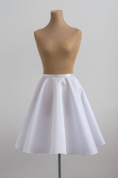 Full circle skirt in stiff fabric