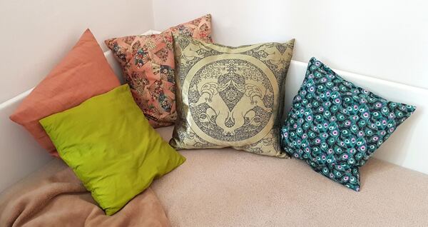 Design 101: How To Style Pillows On A Sofa Like A Pro (Plus Some