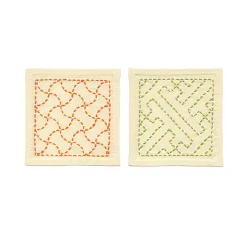 Sashiko starter kit 10 x 10 cm BUNDOU-TSUNAGI a SAYAGATA, ecru