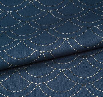 Cotton sashiko fabric with wash-out waves pattern, indigo blue