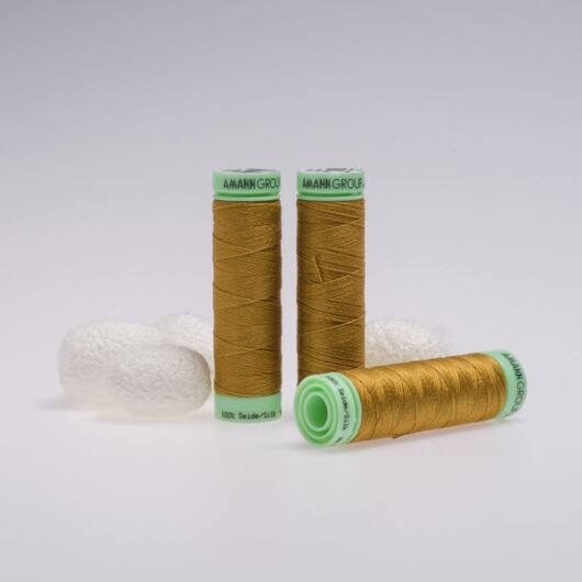 Silk thread, 50m, mustard