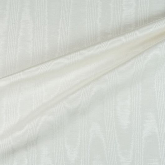 Moiré, cream